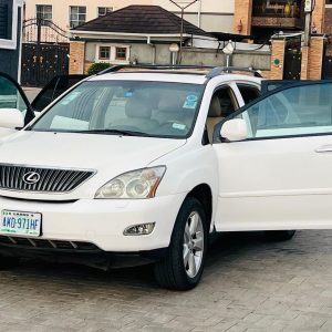 lexus white car