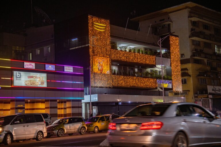 johnnathan tshibangu lx1pboopt5i unsplash